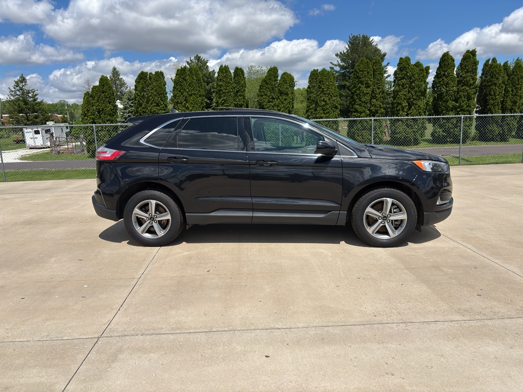 Used 2024 Ford Edge SEL SUV