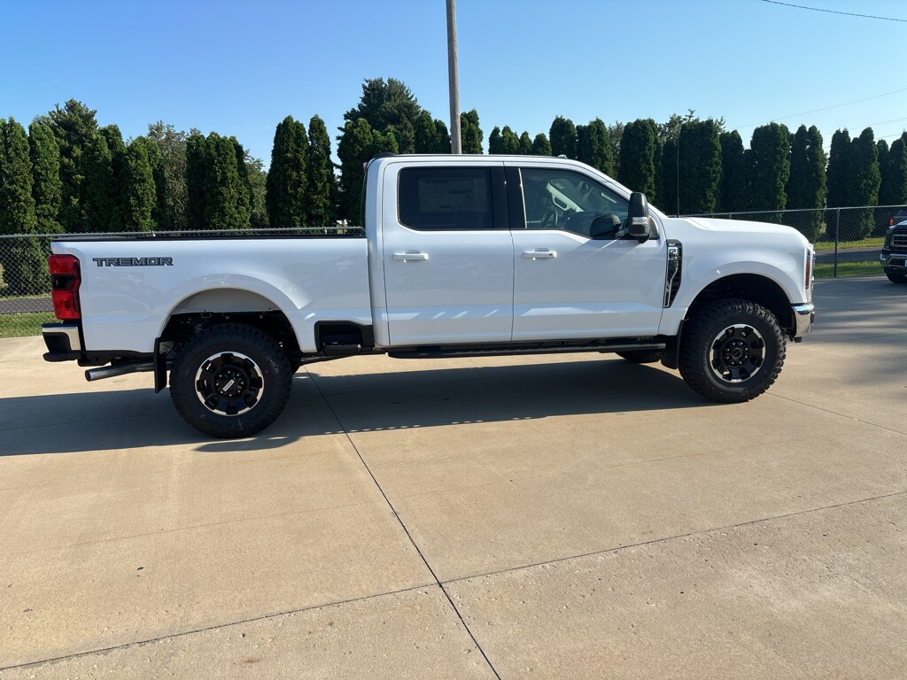 New 2026 Ford F-250 XLT Truck Crew Cab