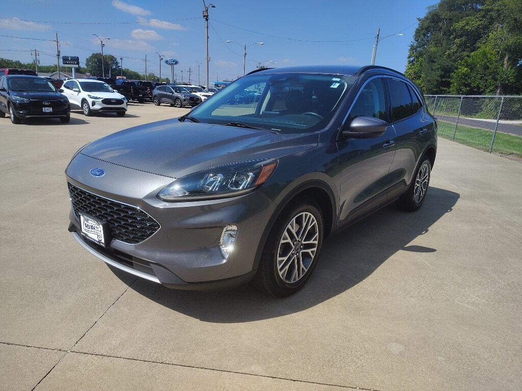 2022 Ford Escape SEL photo 3