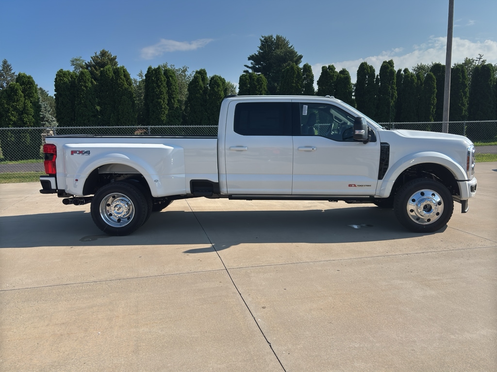 New 2026 Ford F-450 Platinum Truck Crew Cab