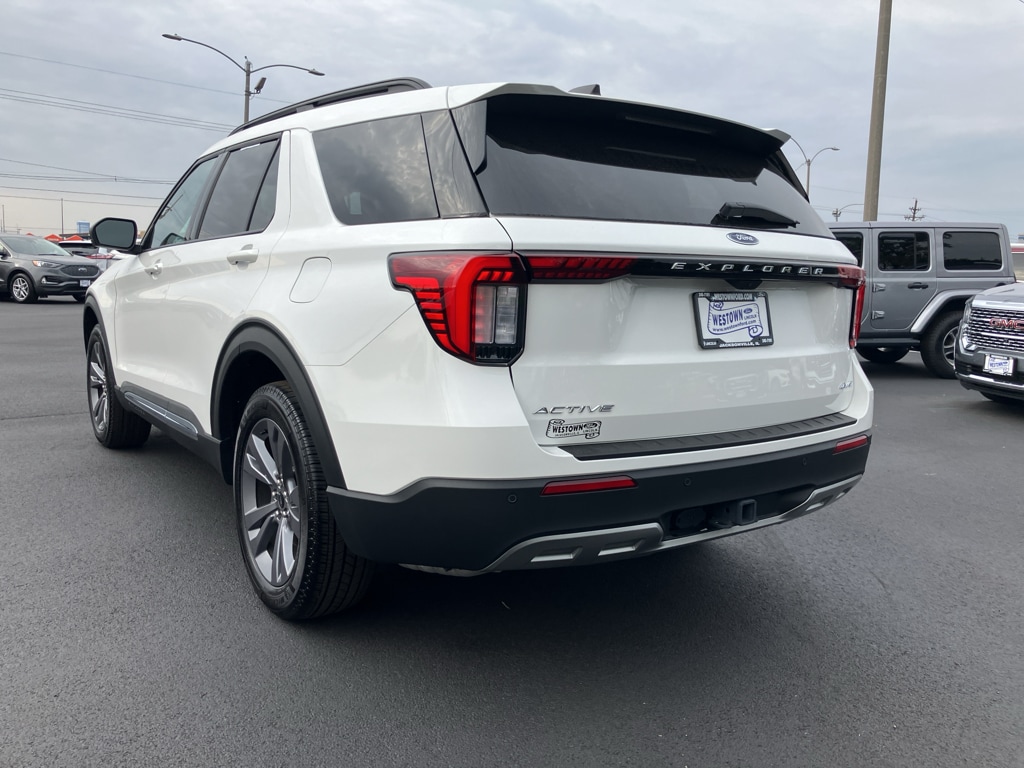 Used 2025 Ford Explorer Active SUV