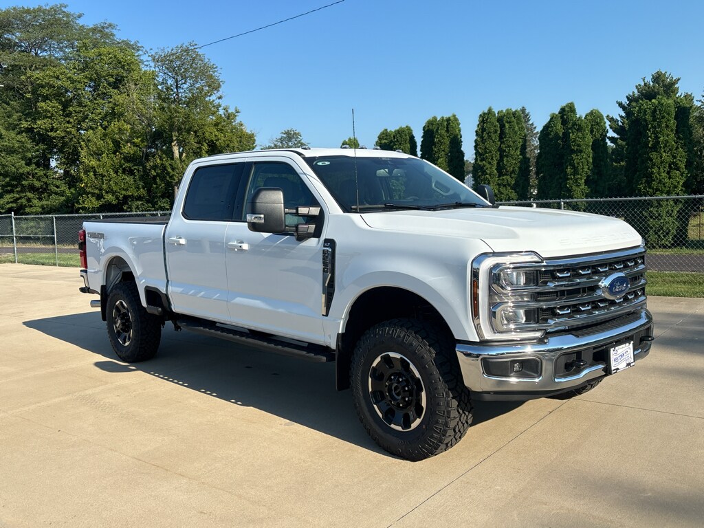New 2026 Ford F-250 XLT Truck Crew Cab
