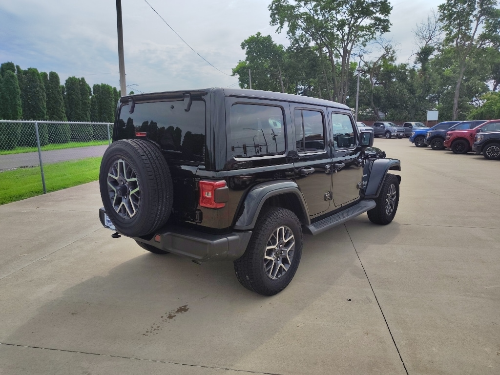 Used 2024 Jeep Wrangler Sahara SUV