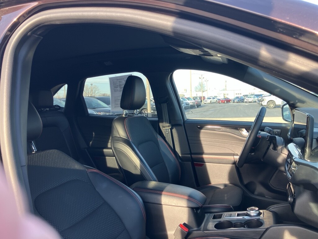 Used 2023 Ford Escape ST-Line Select SUV