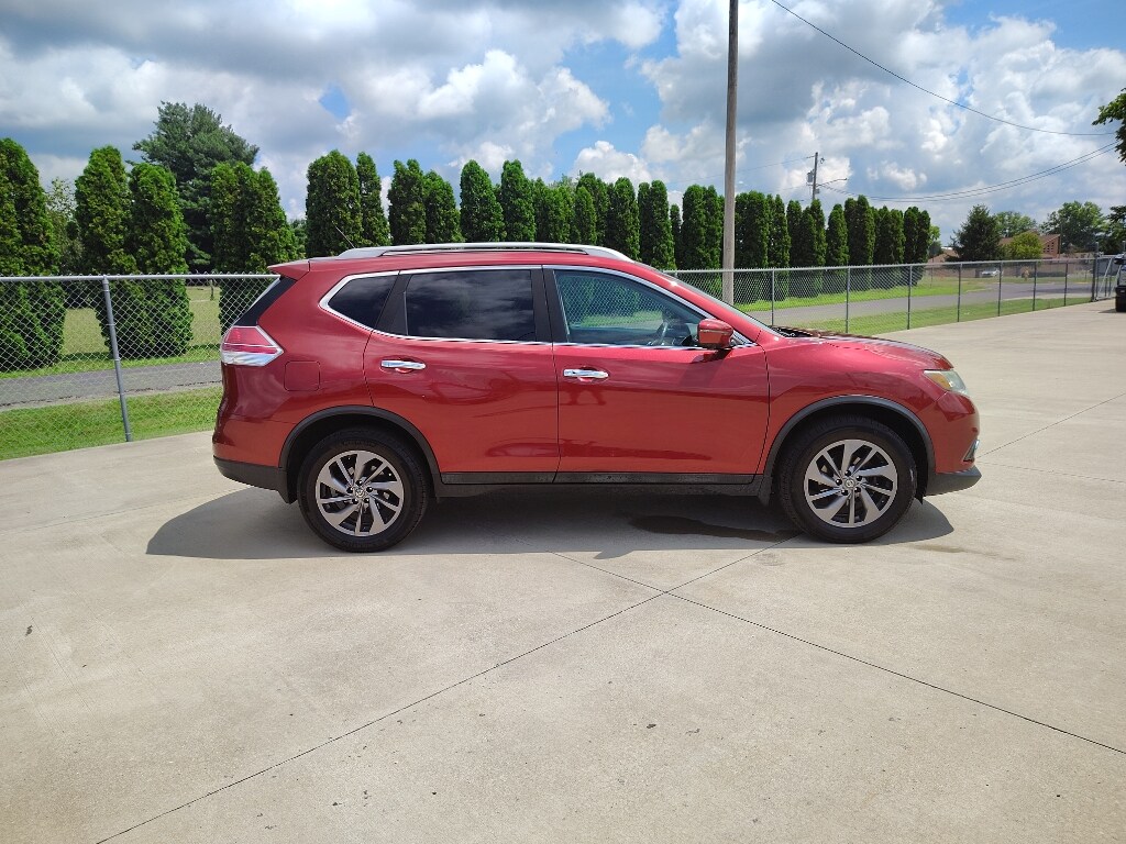 2016 Nissan Rogue SL photo 4