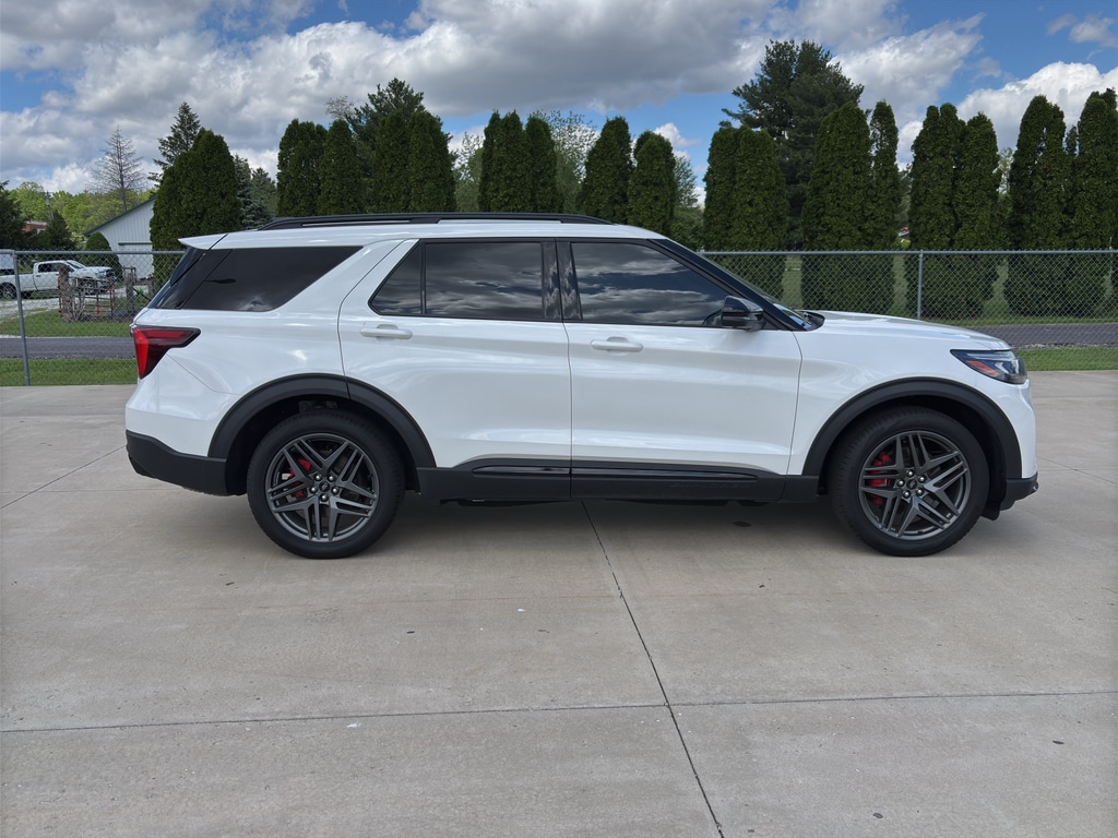 Used 2025 Ford Explorer ST SUV