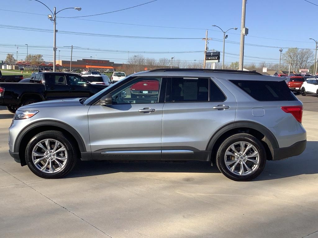 2023 Ford Explorer XLT photo 4