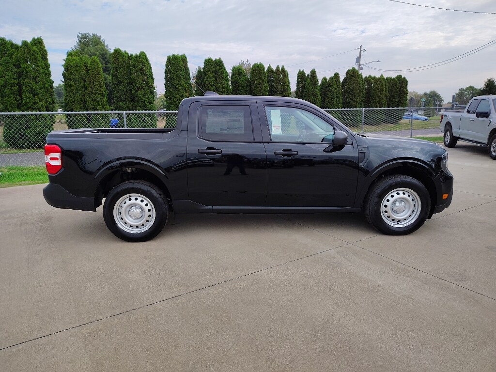 2025 Ford Maverick XL photo 3