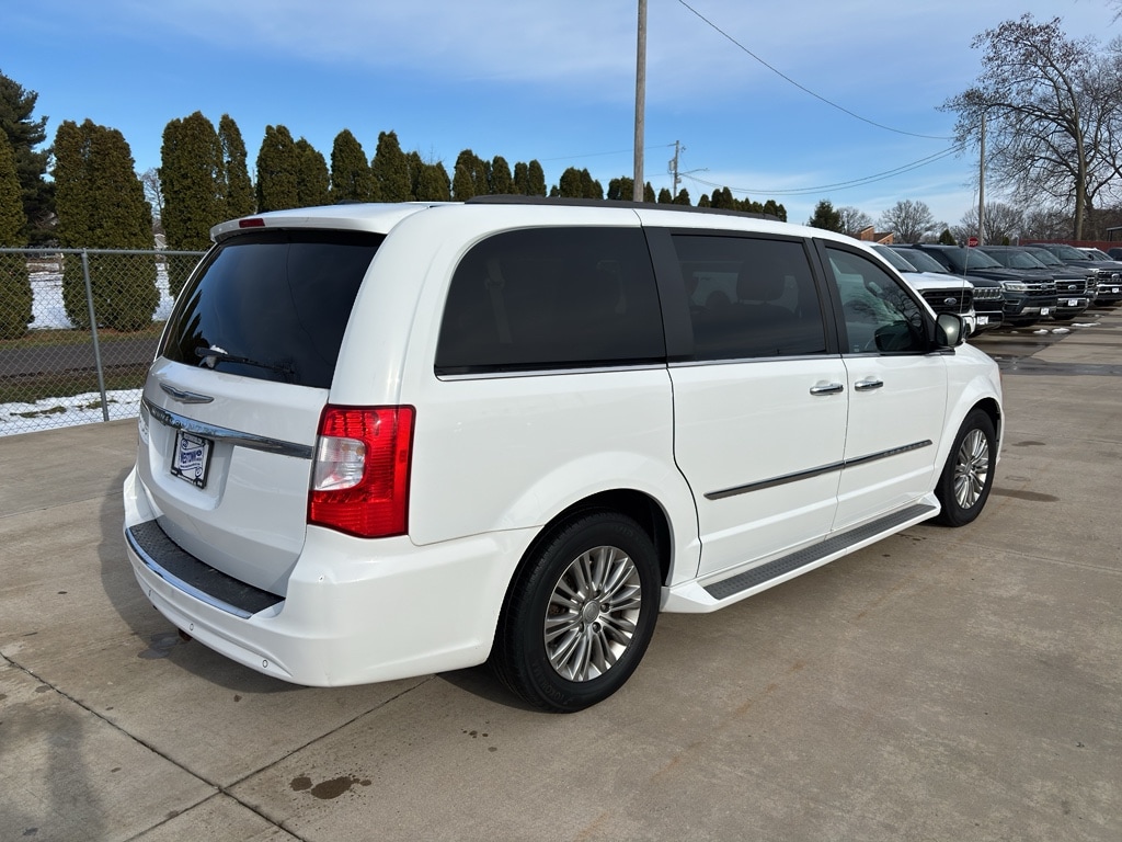 Used 2016 Chrysler Town & Country Touring-L Anniversary Edition Van LWB Passenger Van