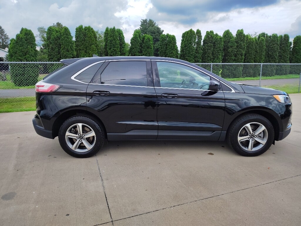 Used 2024 Ford Edge SEL SUV