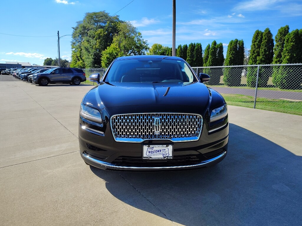 2023 Lincoln Nautilus photo 2