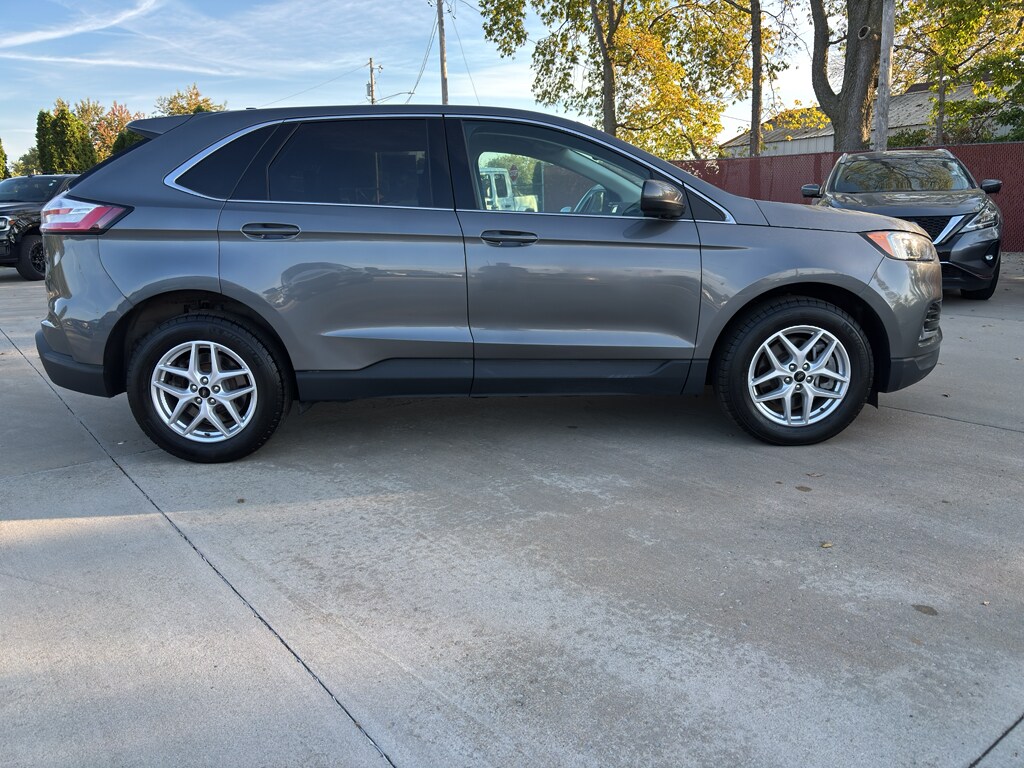 Used 2024 Ford Edge SEL SUV