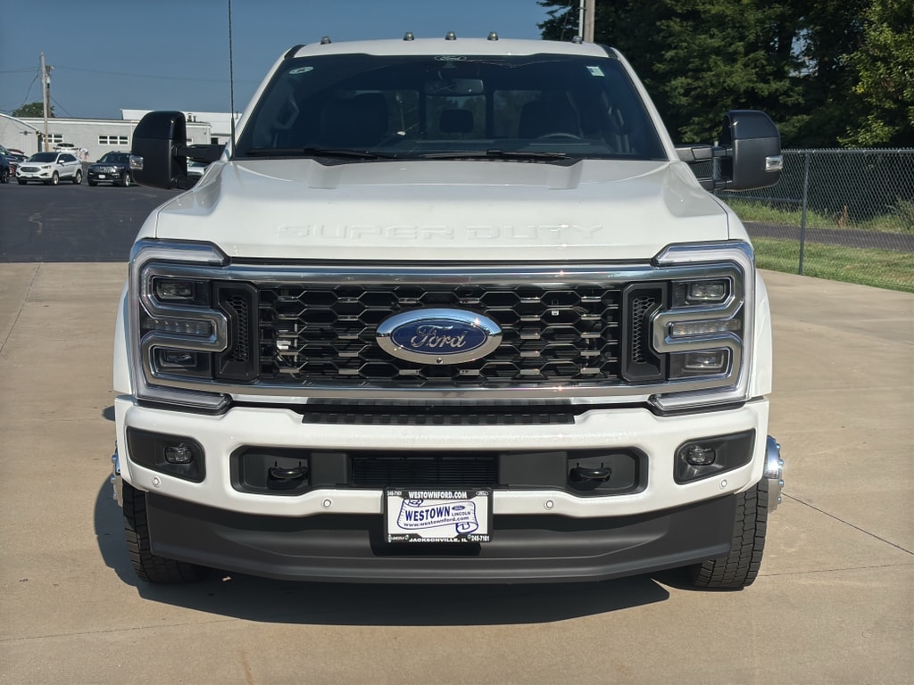New 2026 Ford F-450 Platinum Truck Crew Cab