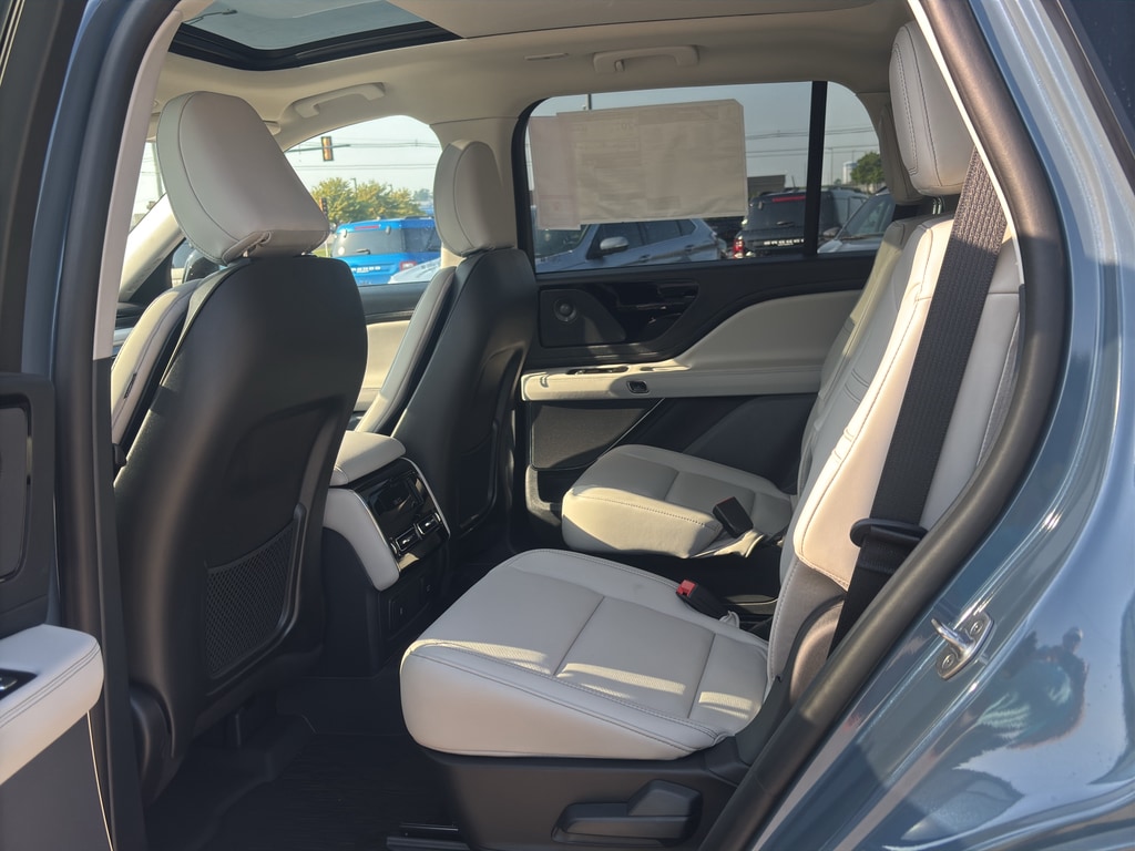 2026 Lincoln Aviator Premiere - Photo 11