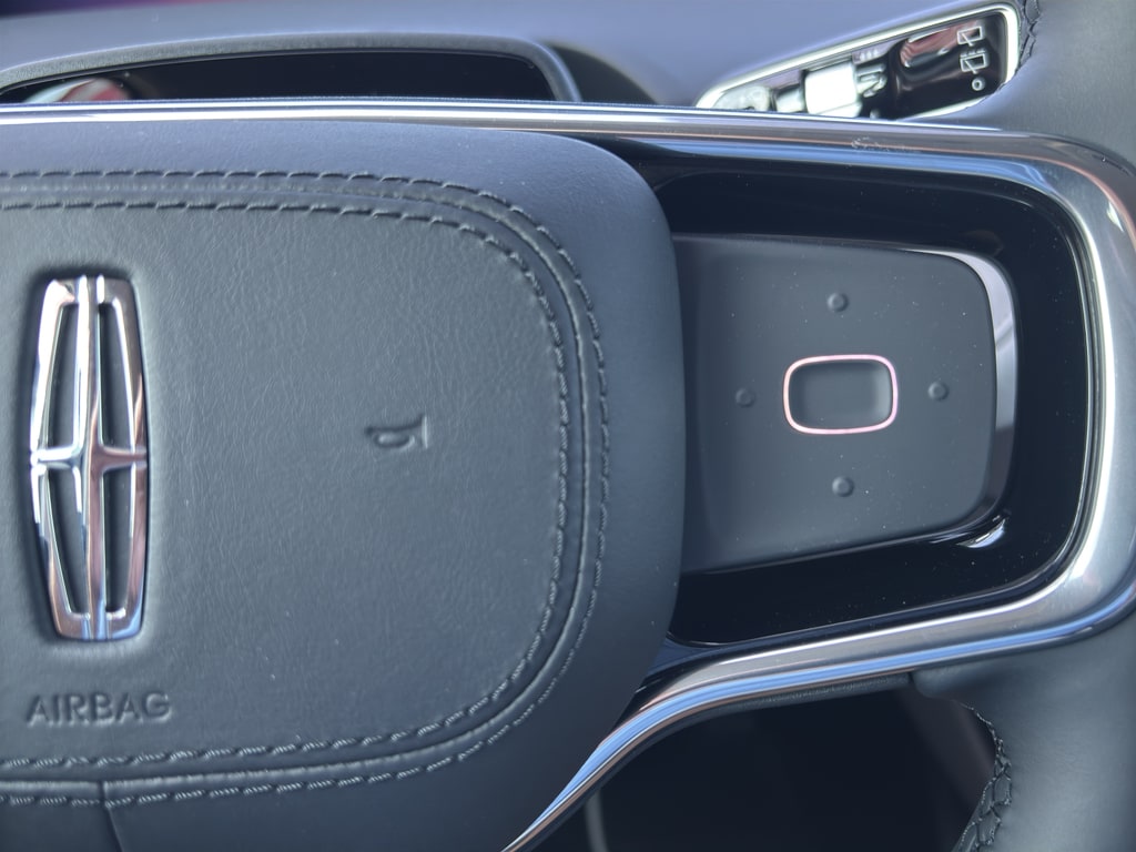 2026 Lincoln Nautilus Premiere - Photo 17
