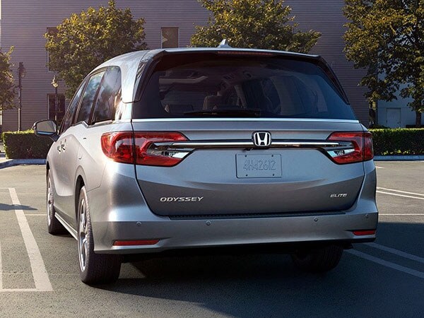 2023 Honda Odyssey Rear Angle