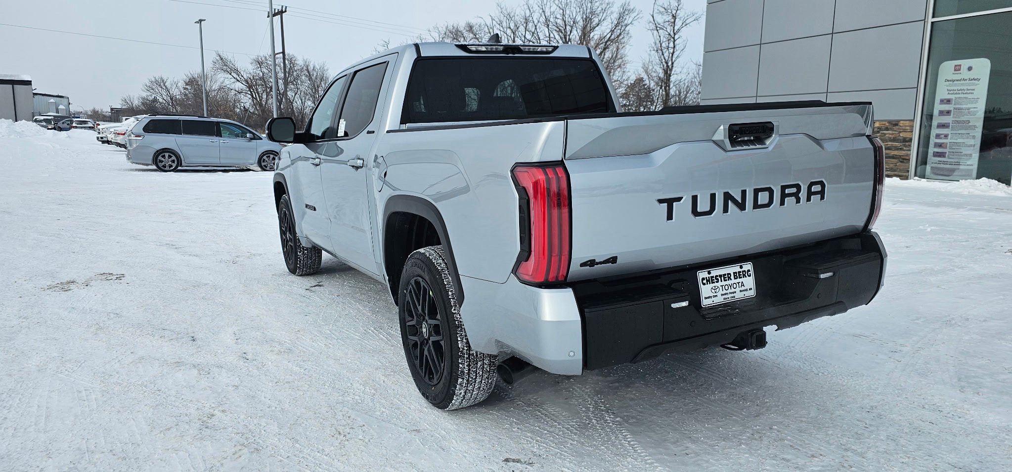 2026 Toyota Tundra Limited - Photo 8