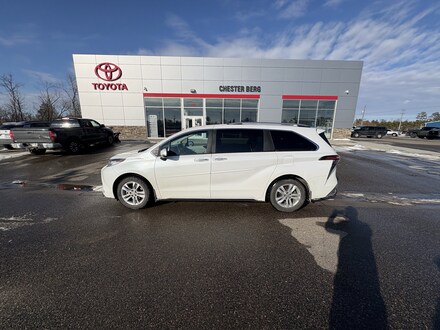 2023 Toyota Sienna Limited 7 Passenger Van Passenger Van