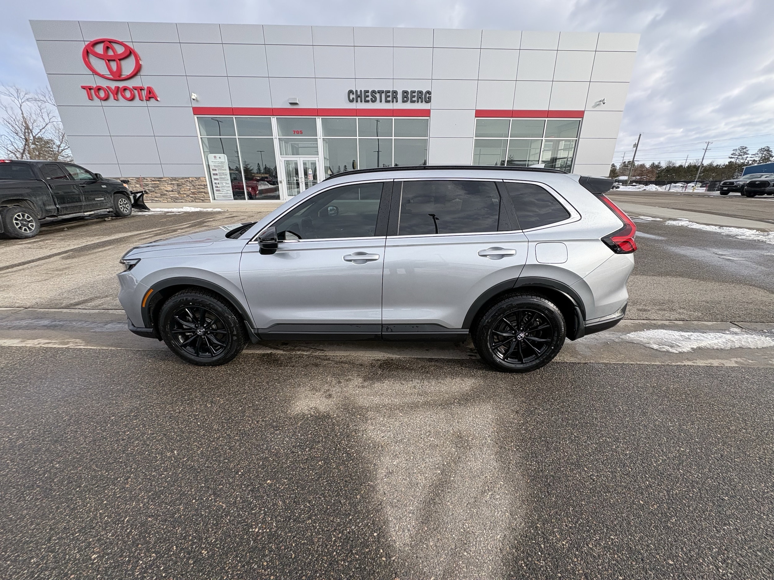 2023 Honda CR-V Hybrid Sport AWD's photo