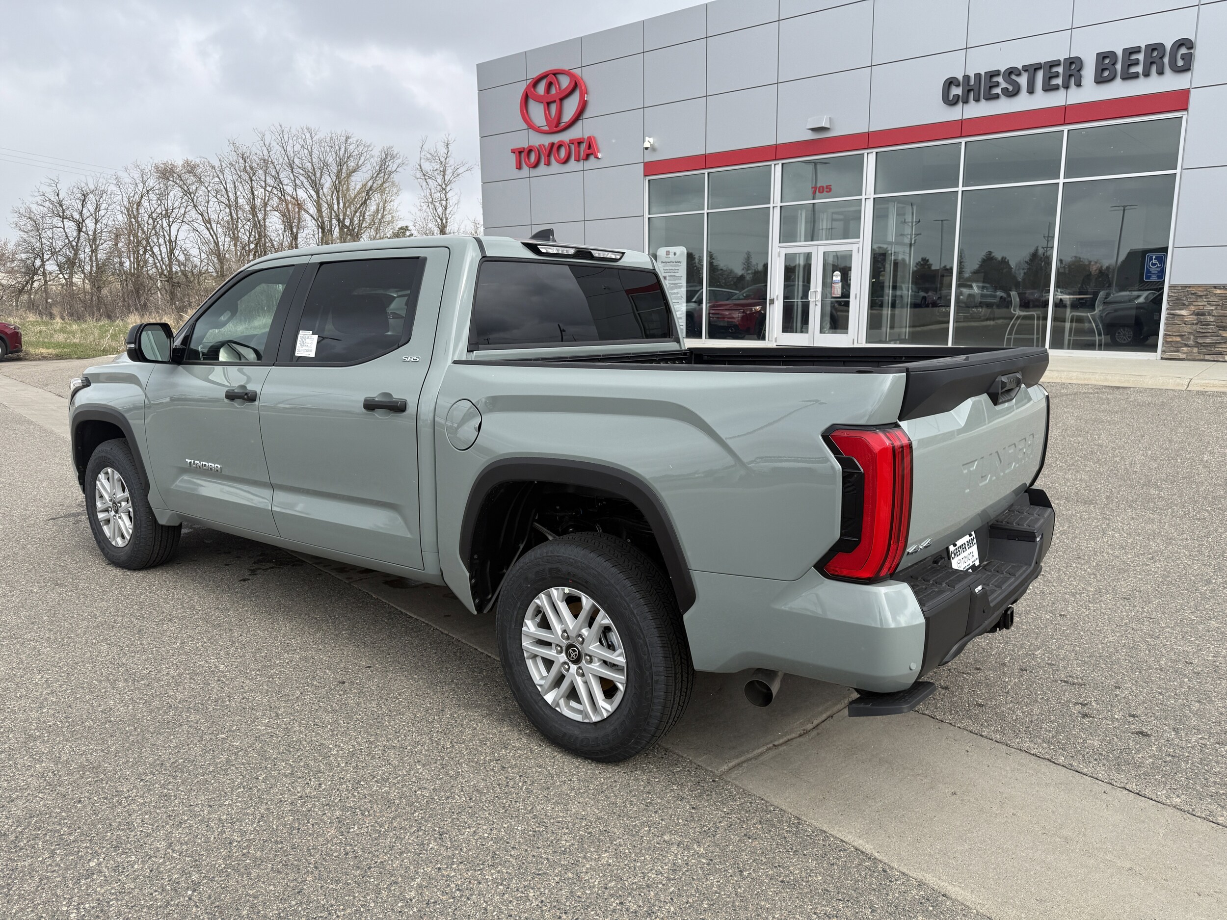 2026 Toyota Tundra SR5 - Photo 9