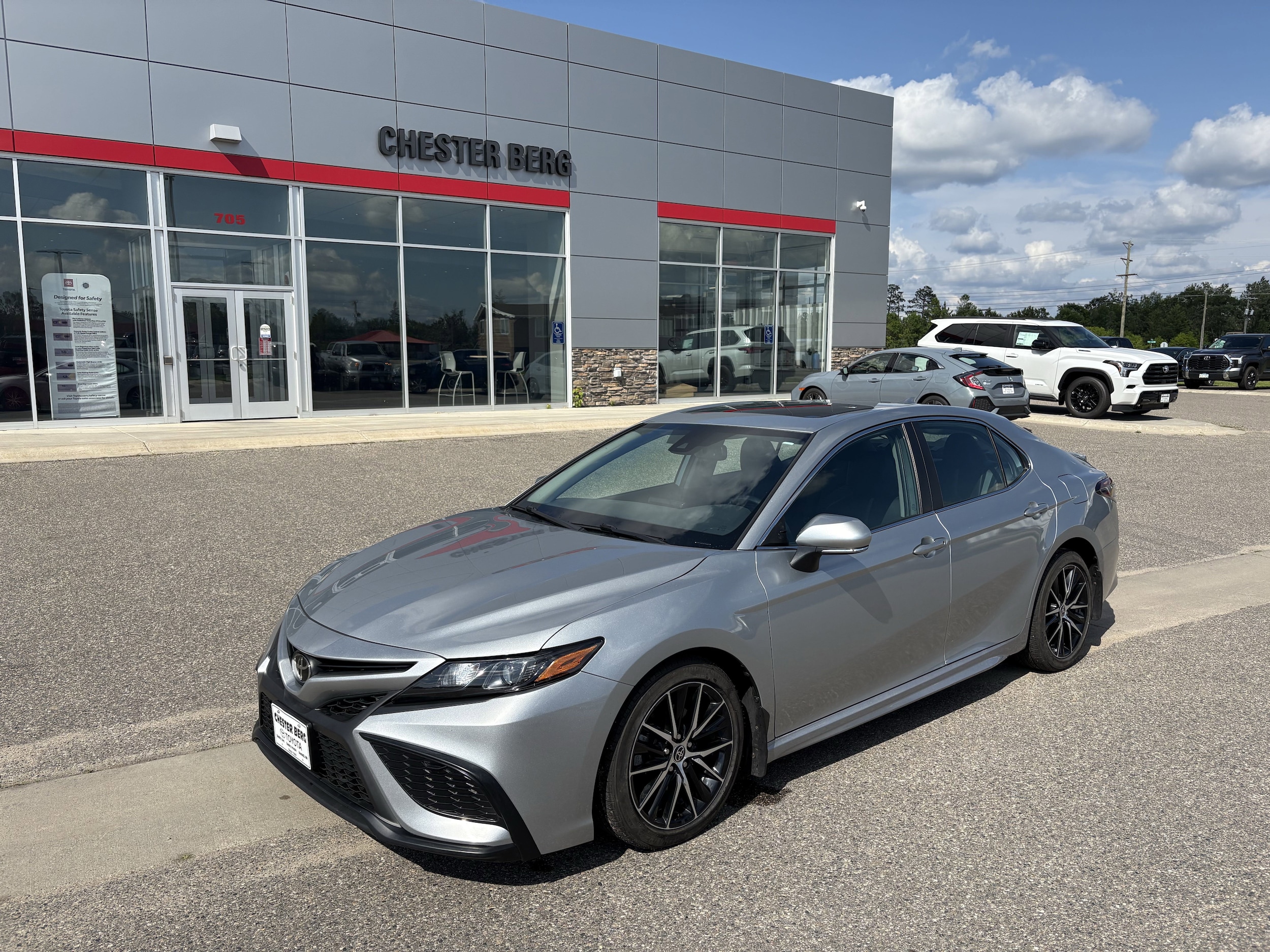 Used 2022 Toyota Camry SE with VIN 4T1T11BKXNU063665 for sale in Bemidji, Minnesota