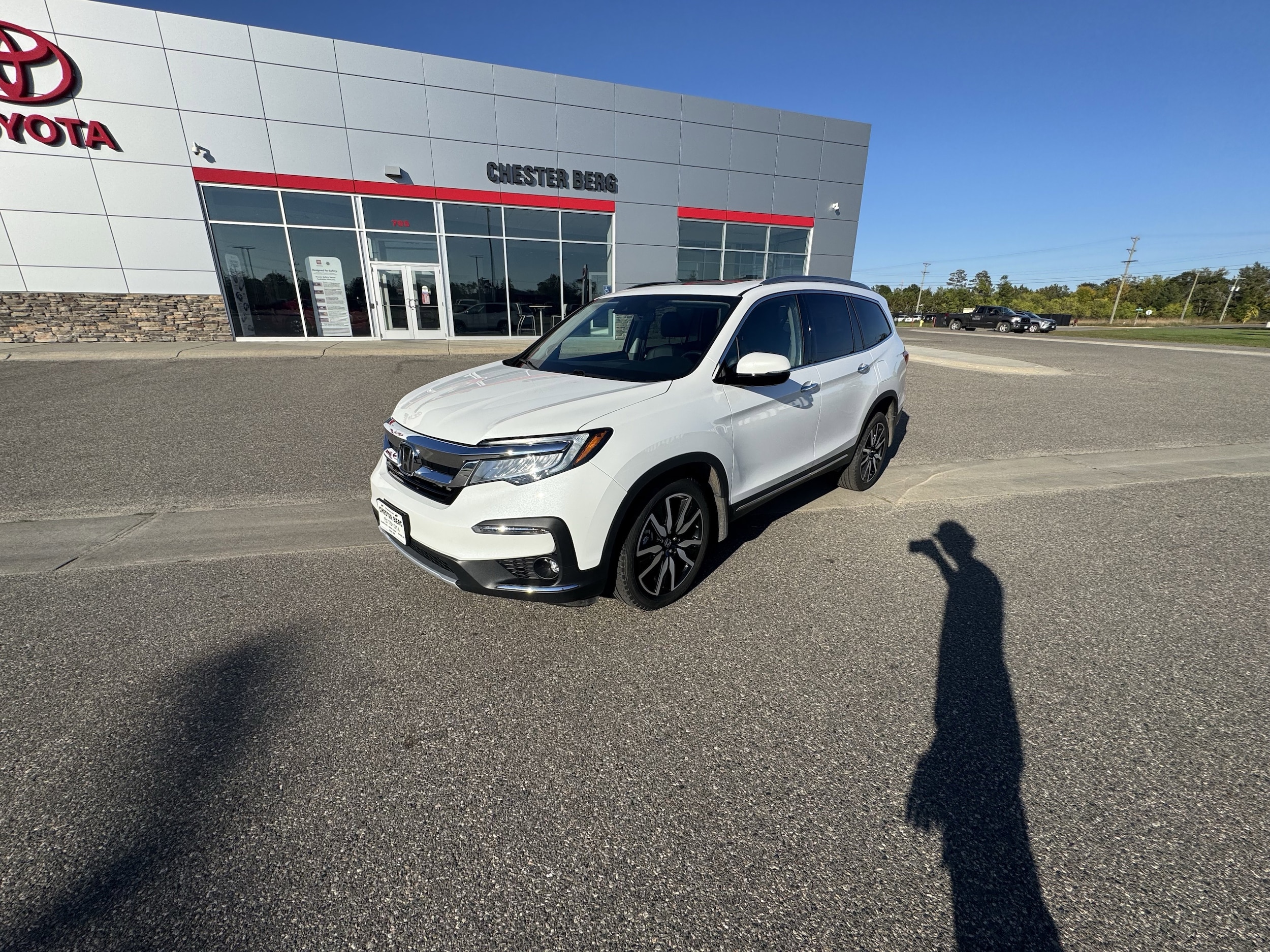 Used 2022 Honda Pilot Touring with VIN 5FNYF6H61NB077899 for sale in Bemidji, Minnesota