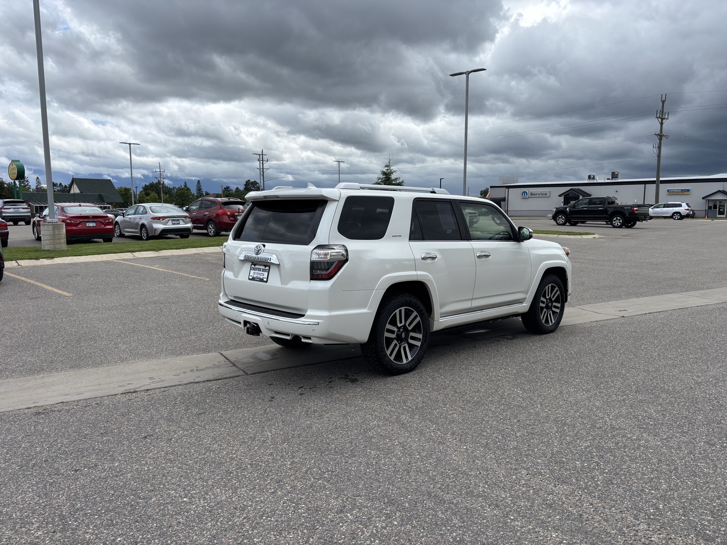 2015 Toyota 4Runner Limited - Photo 6