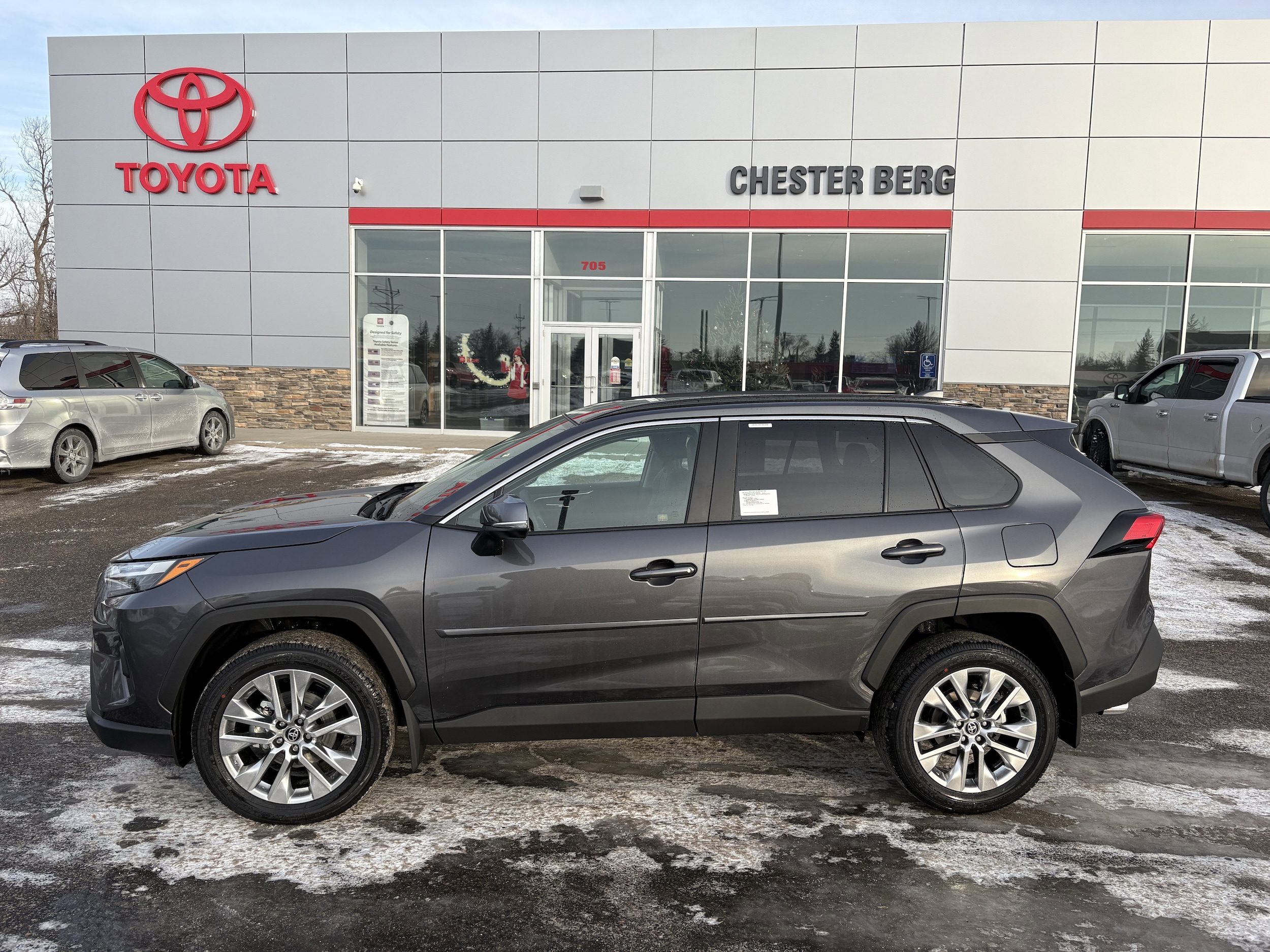 2025 Toyota RAV4 XLE Premium's photo