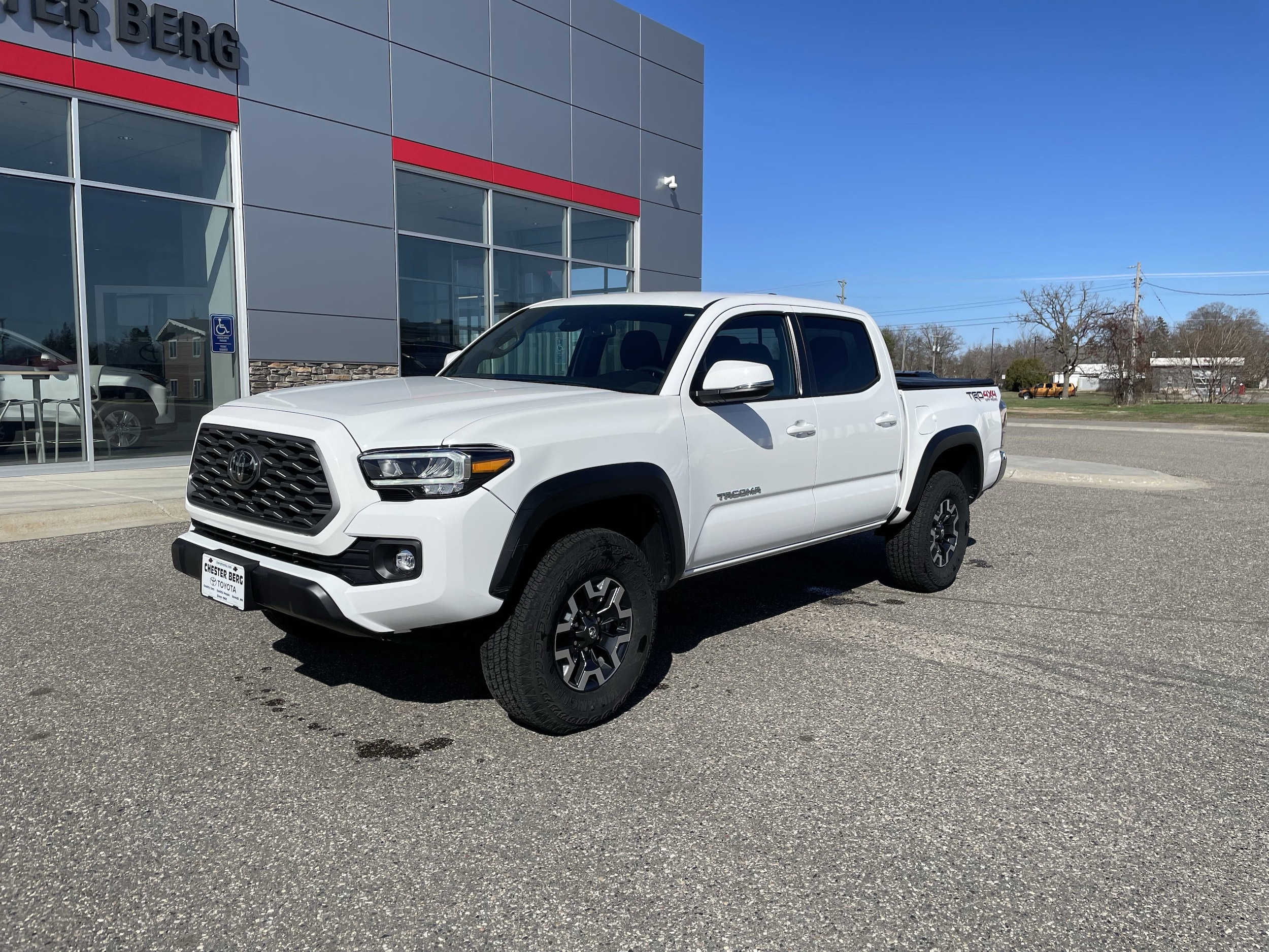 Used 2022 Toyota Tacoma TRD Off Road with VIN 3TMCZ5AN7NM520341 for sale in Bemidji, Minnesota
