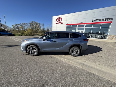2020 Toyota Highlander Hybrid Platinum SUV