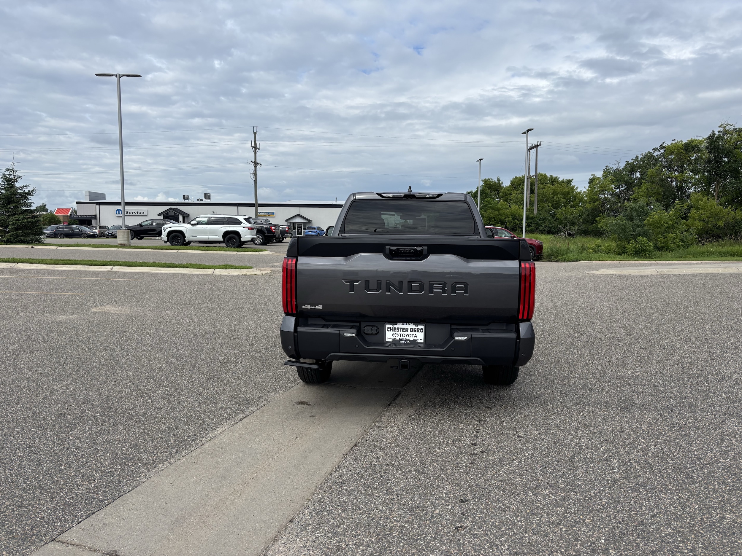 2026 Toyota Tundra SR5 - Photo 8