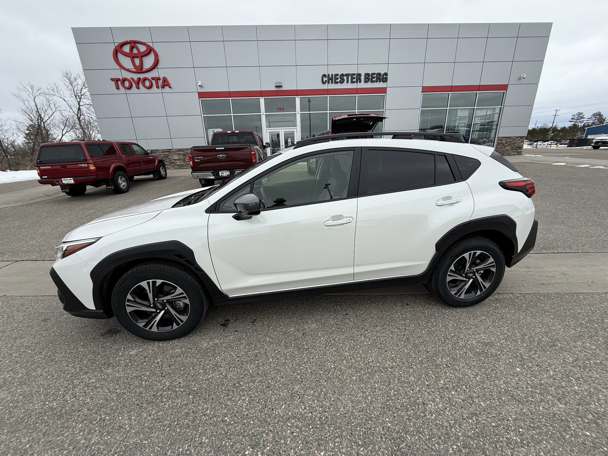 2024 Subaru Crosstrek Premium CVT's photo