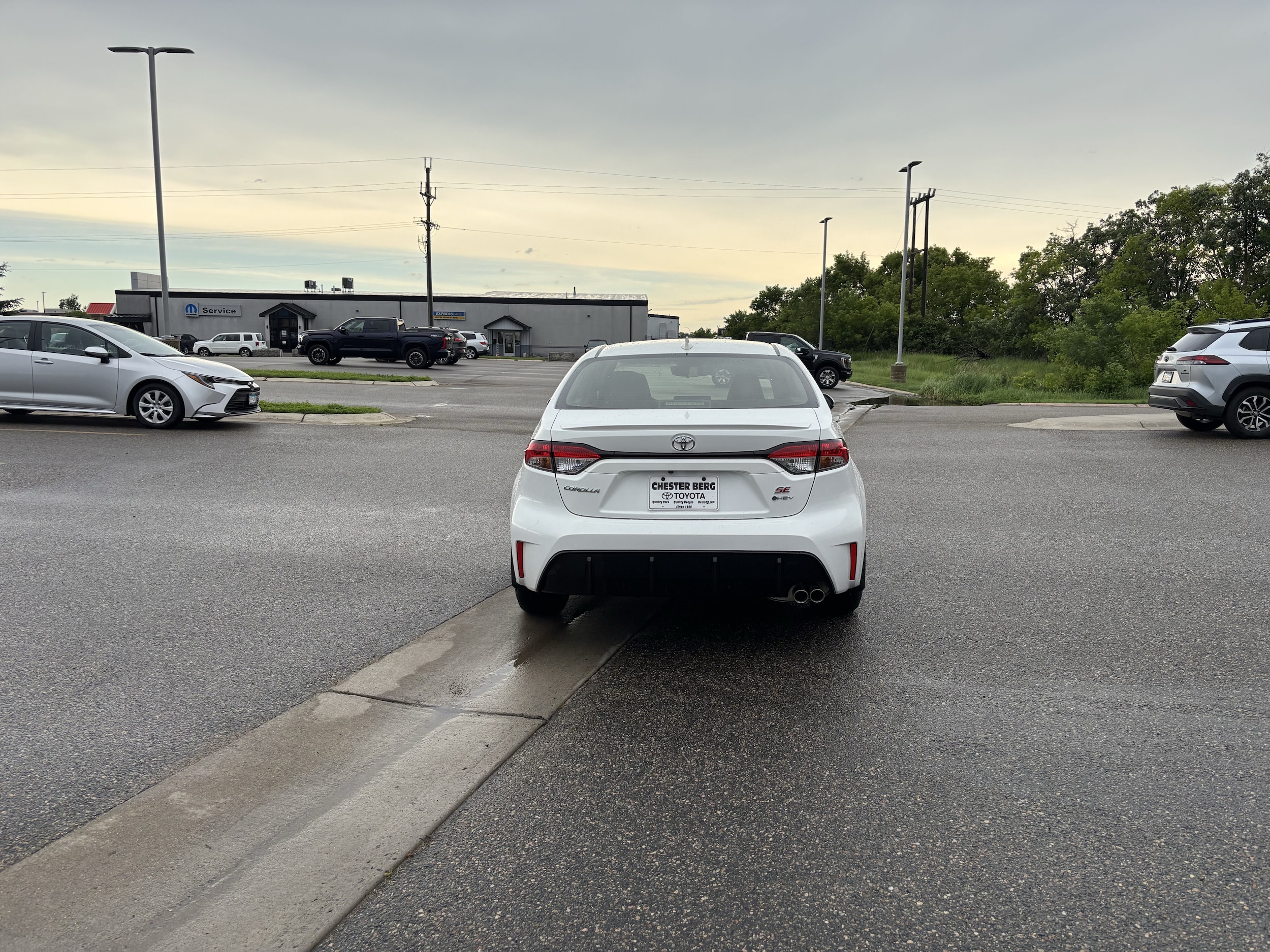 2026 Toyota Corolla SE - Photo 7