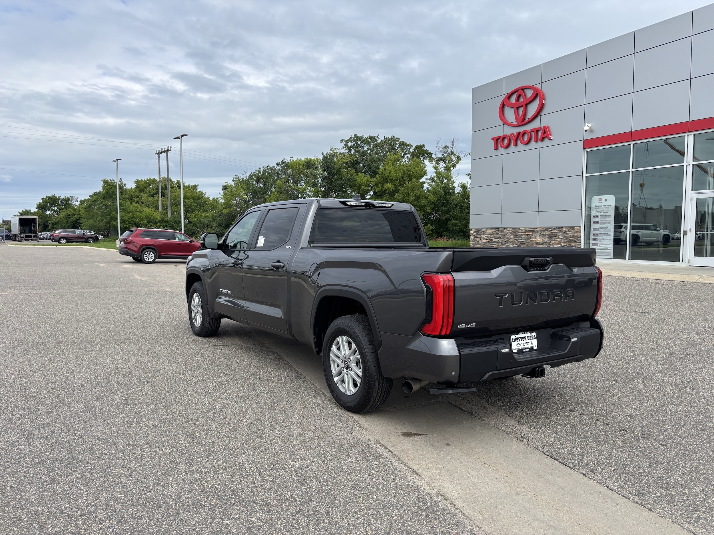 2026 Toyota Tundra SR5 - Photo 9