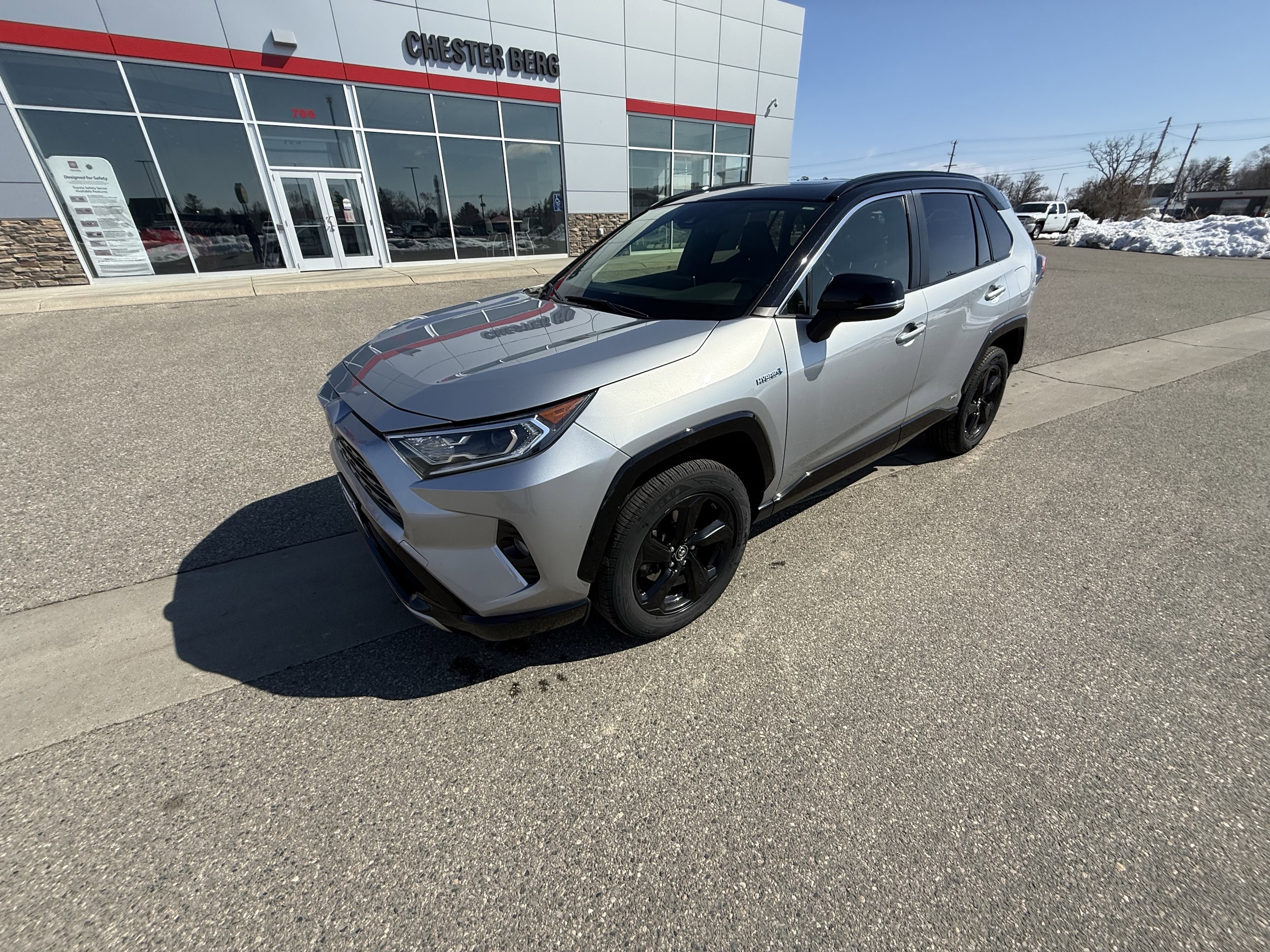 Used 2019 Toyota RAV4 XSE with VIN JTMEWRFV0KJ010018 for sale in Bemidji, Minnesota