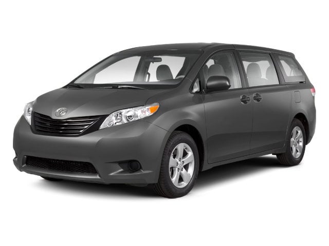 2013 Toyota Sienna XLE V6 7-Passenger Access Seat's photo