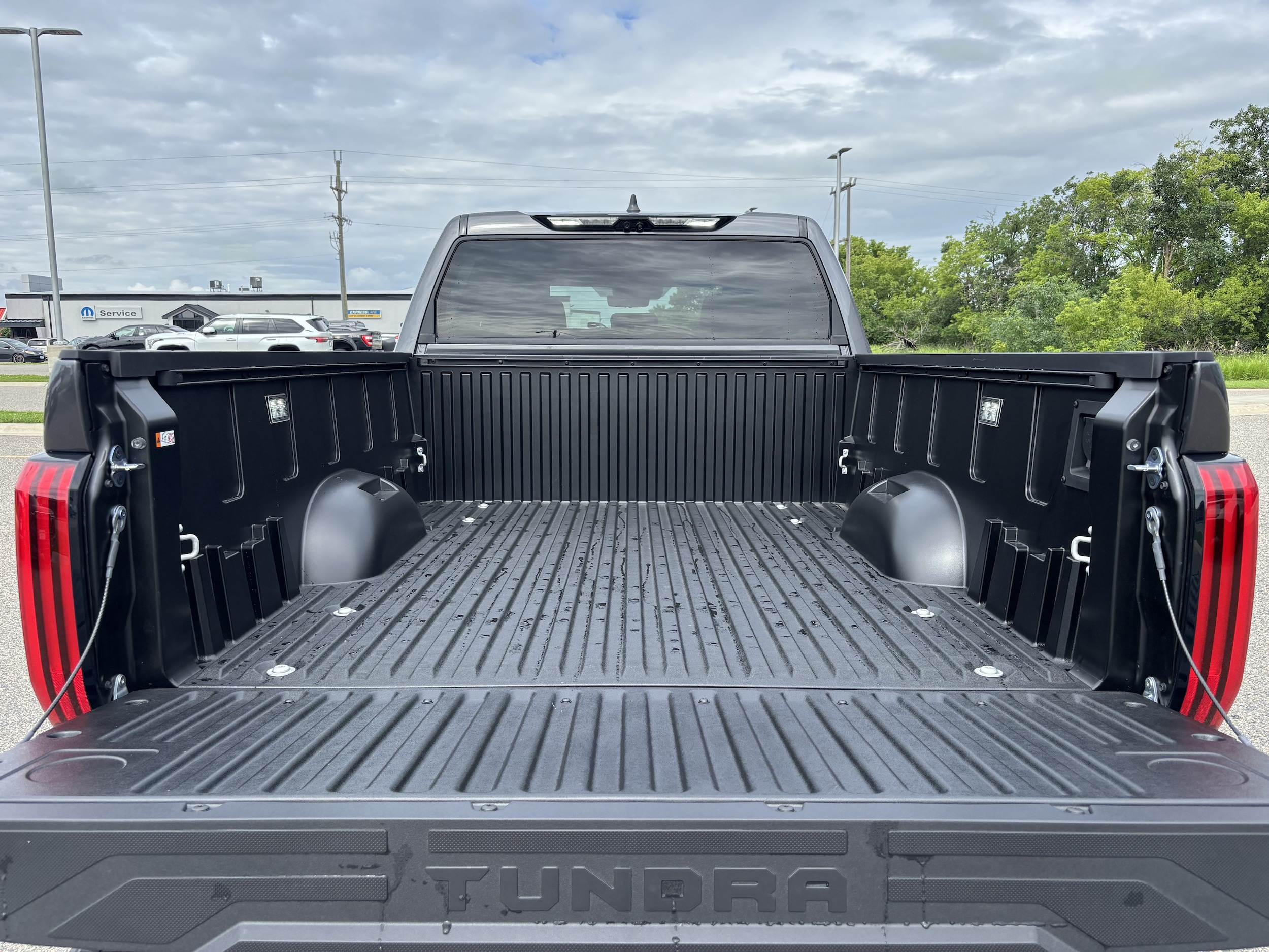 2026 Toyota Tundra SR5 - Photo 6