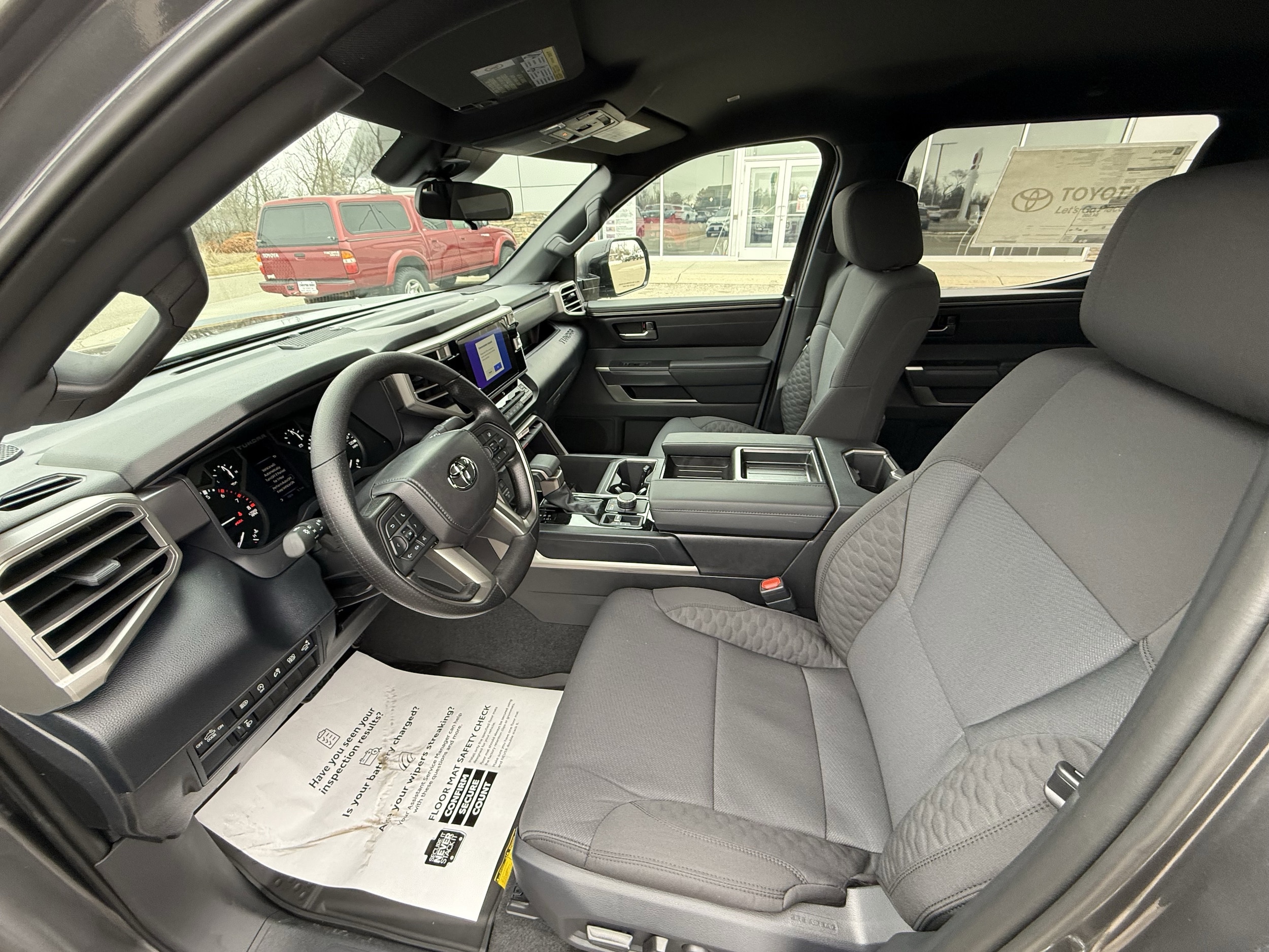2026 Toyota Tundra SR5 - Photo 10