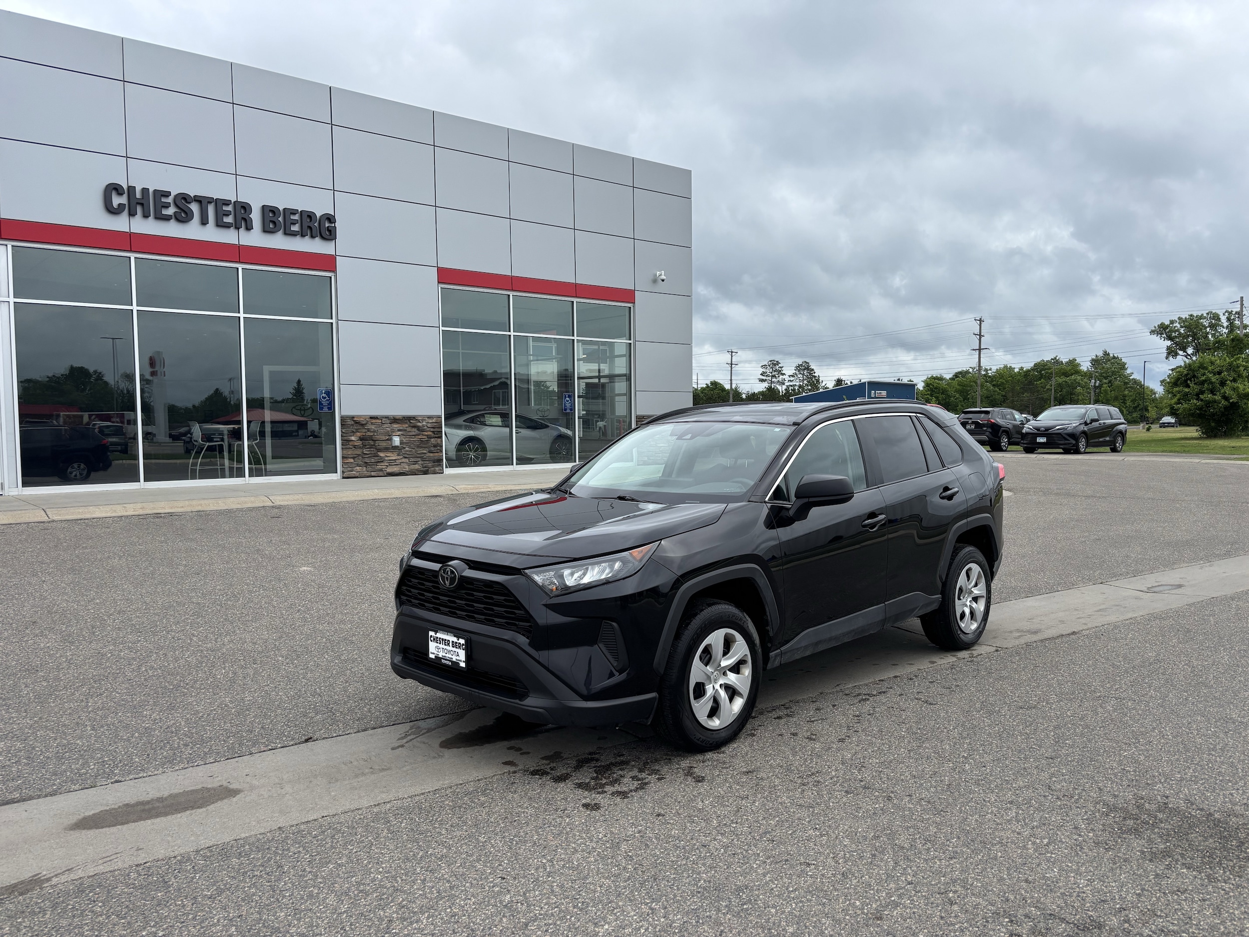 Used 2020 Toyota RAV4 LE with VIN 2T3H1RFV5LC076483 for sale in Bemidji, Minnesota