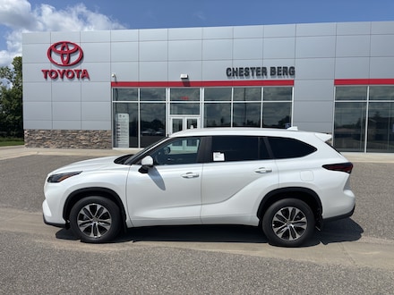 2026 Toyota Highlander XLE XLE AWD