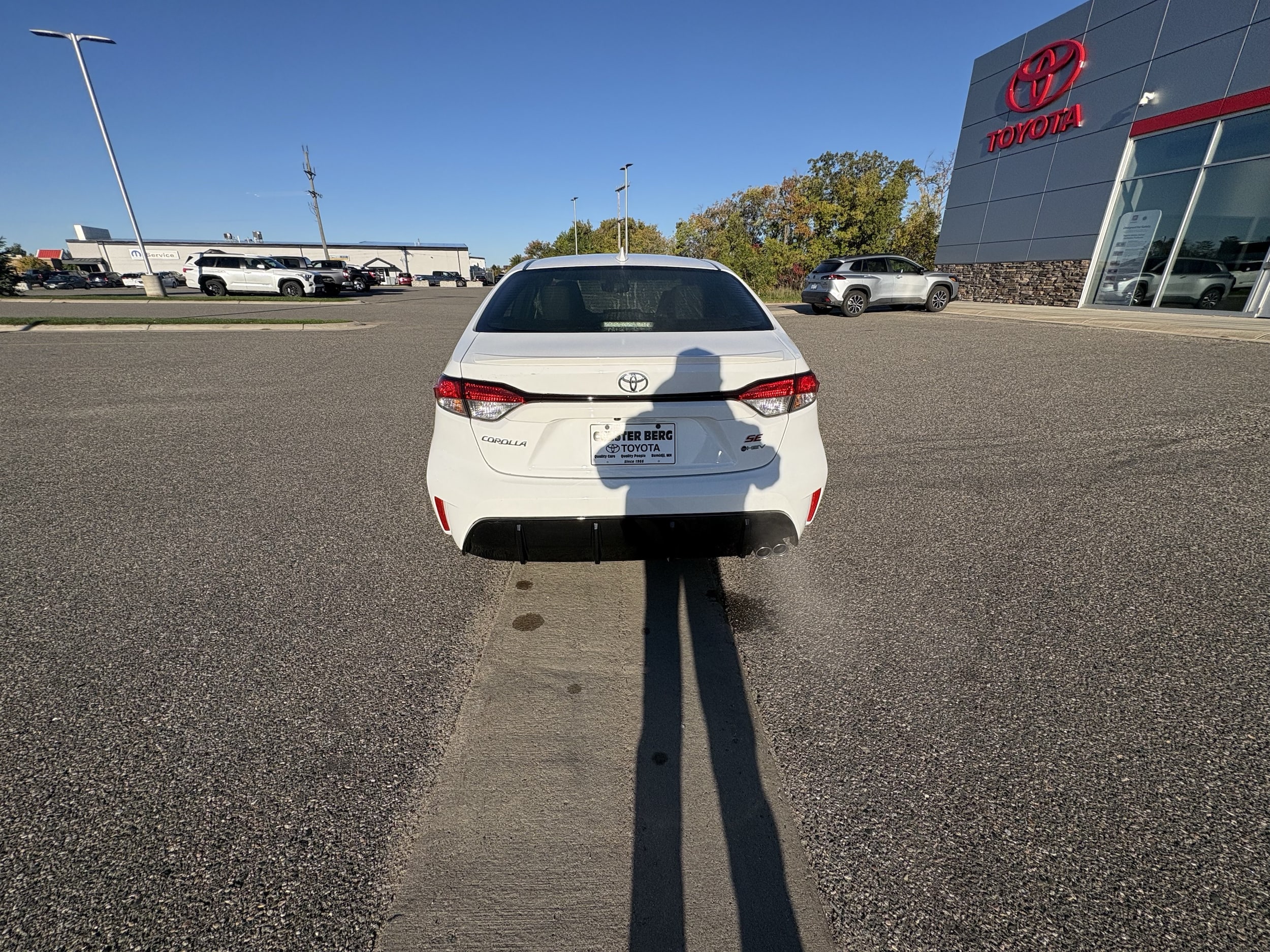 2026 Toyota Corolla SE - Photo 7
