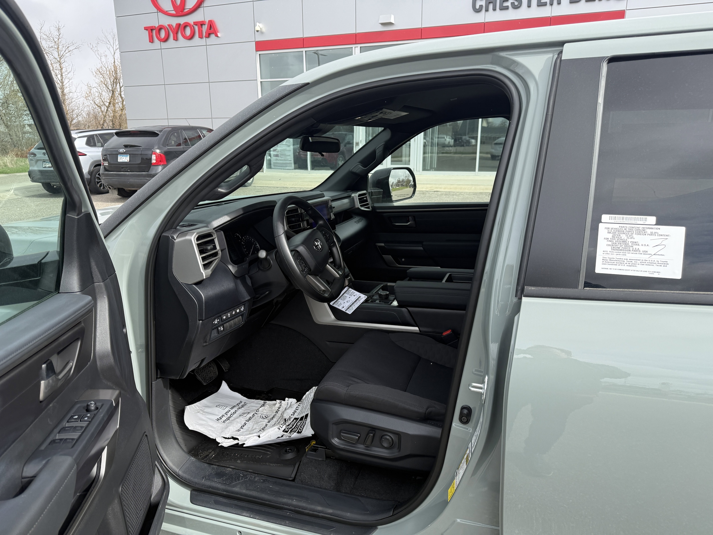 2026 Toyota Tundra SR5 - Photo 10