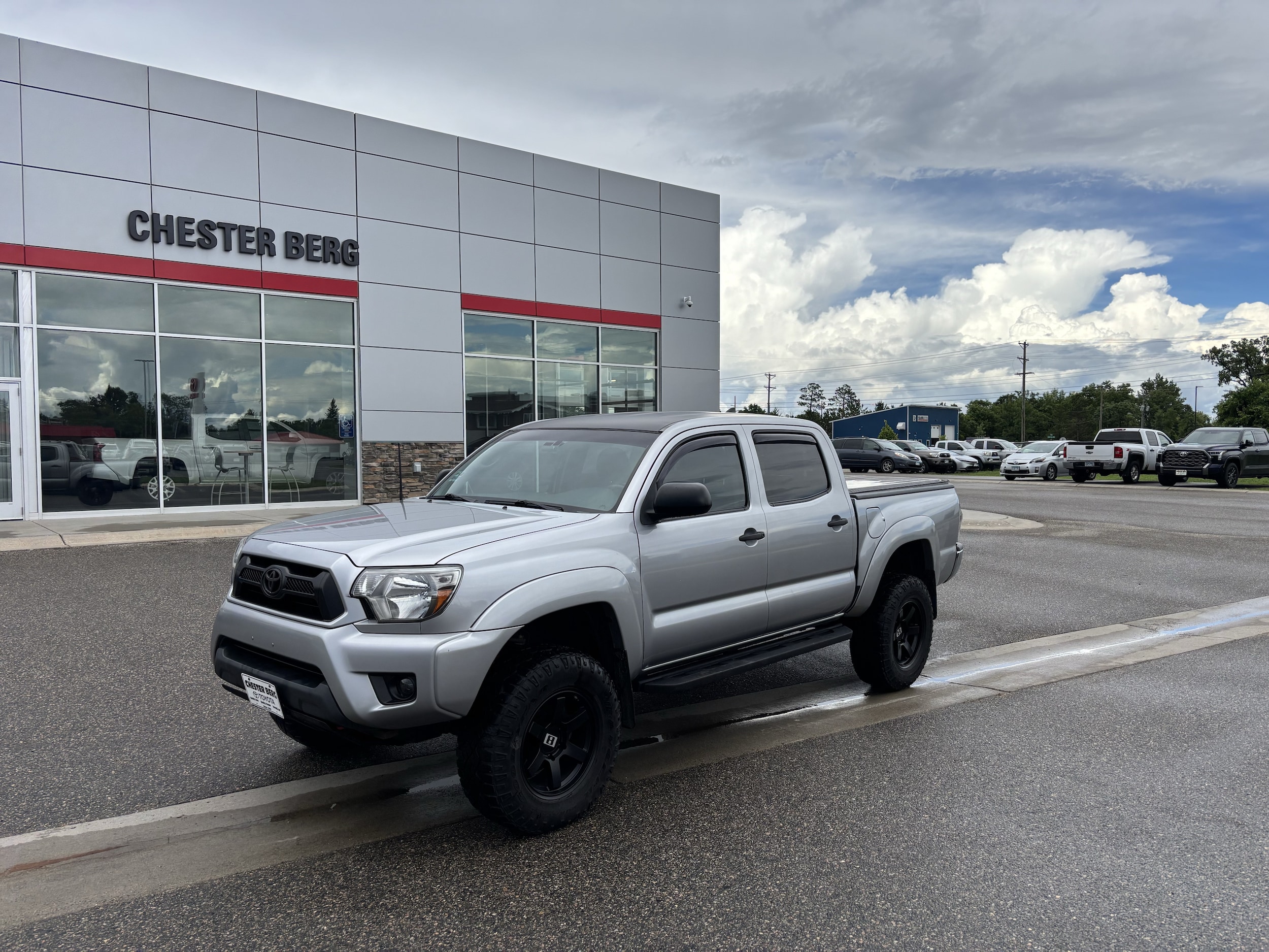 Used 2015 Toyota Tacoma Base with VIN 3TMLU4ENXFM169817 for sale in Bemidji, Minnesota