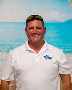 Staff member Mark Leslie from a5b4fd049792