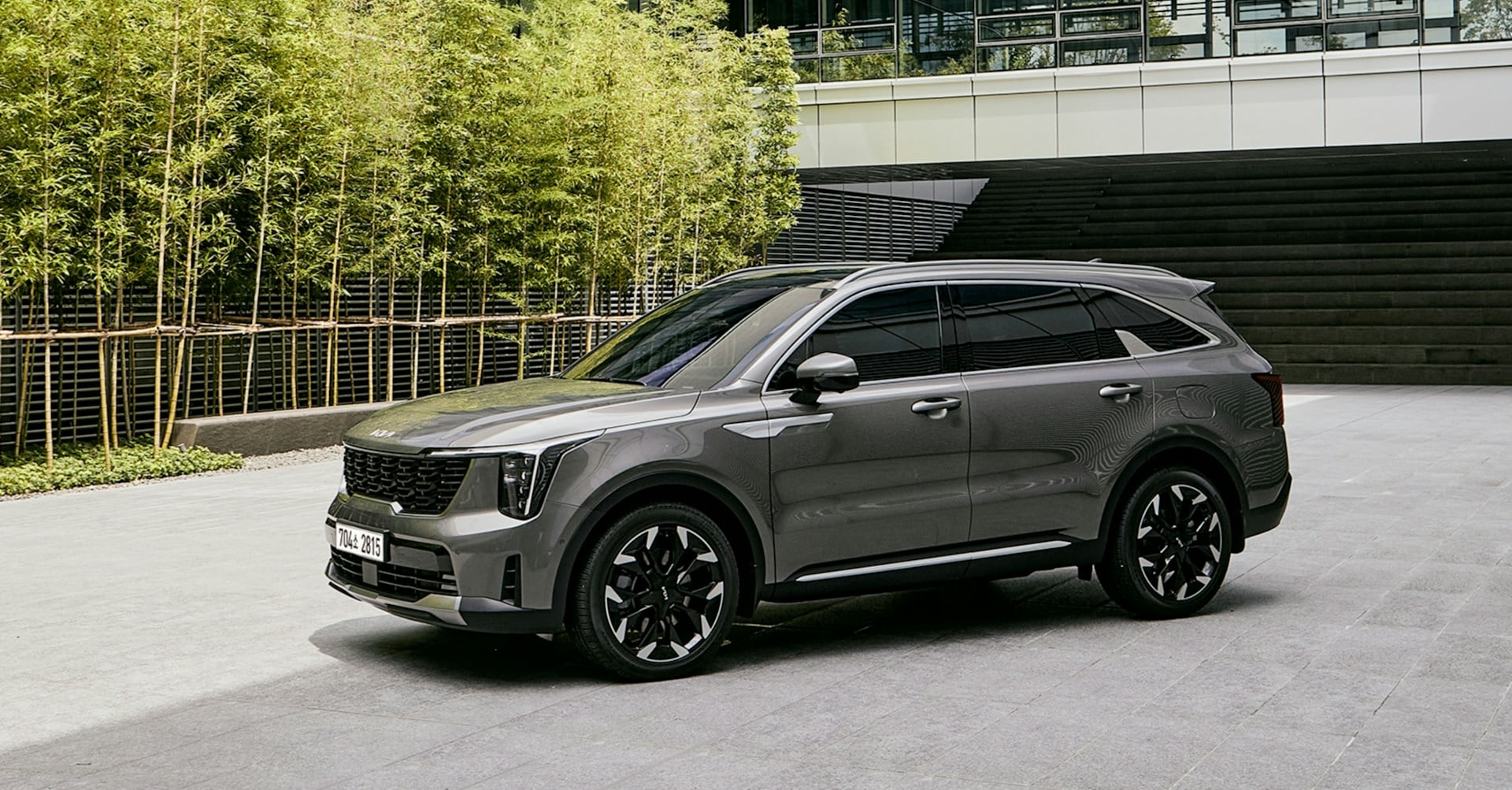 hyundai-motor-group-h8MDN-Rhi_Y-unsplash.jpg