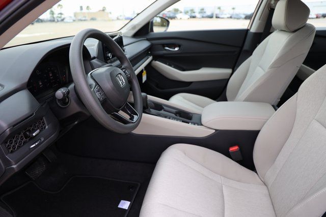 2025 Honda Accord SE - Photo 10
