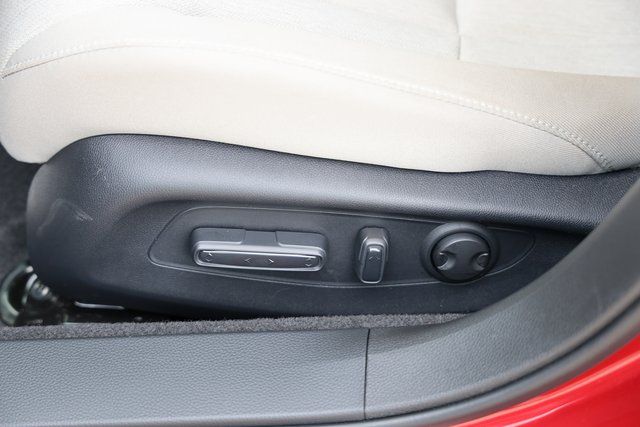 2025 Honda Accord SE - Photo 16