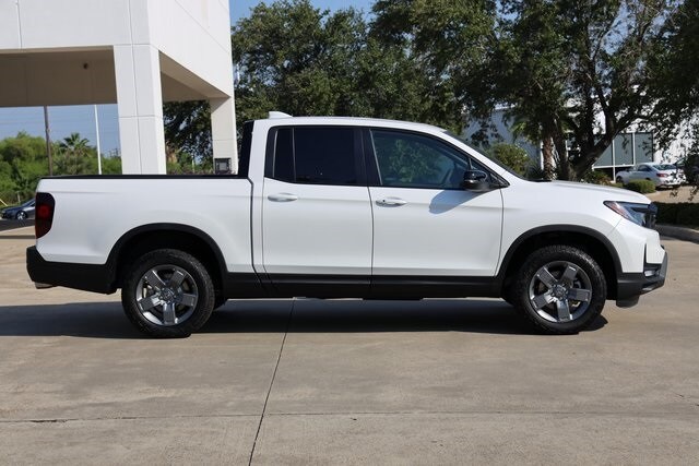 2025 Honda Ridgeline TrailSport photo 4