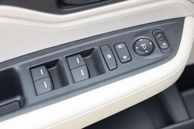 2026 Honda Odyssey EX-L - Photo 18