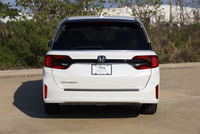 2026 Honda Odyssey EX-L - Photo 7